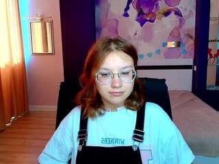 AngelinaLow
