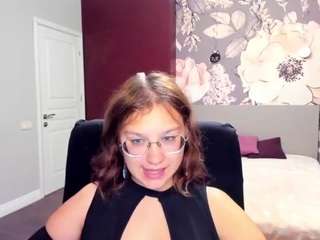 AngelinaLow