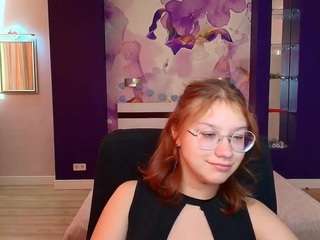 AngelinaLow