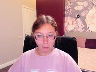 AngelinaLow