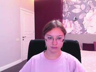 AngelinaLow