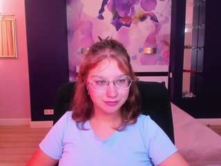 AngelinaLow