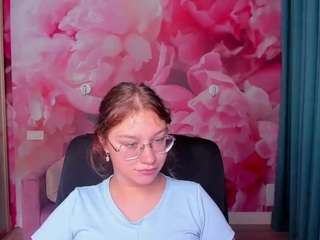 AngelinaLow