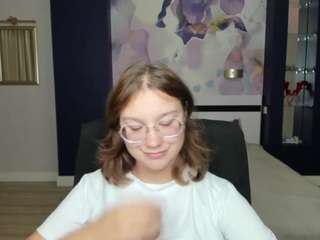 AngelinaLow