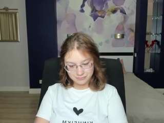 AngelinaLow