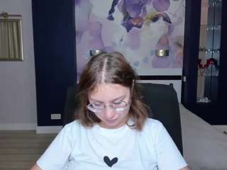AngelinaLow