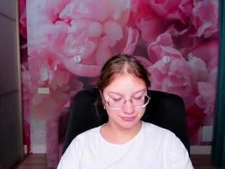AngelinaLow