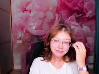 AngelinaLow