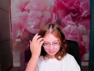 AngelinaLow