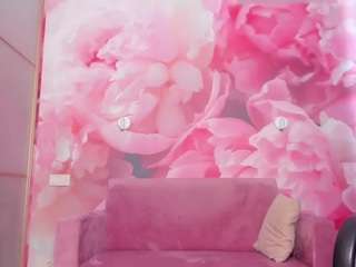 AngelinaLow