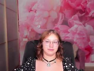 AngelinaLow
