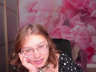 AngelinaLow