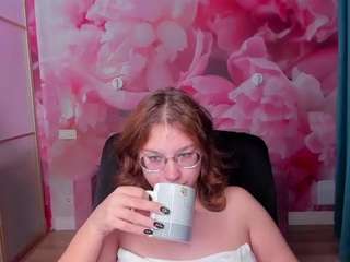 AngelinaLow