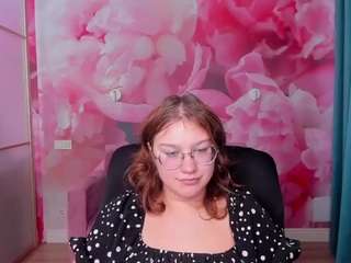AngelinaLow