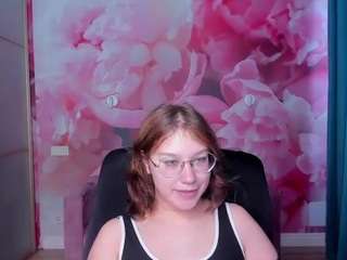 AngelinaLow