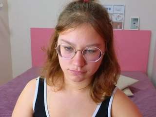 AngelinaLow