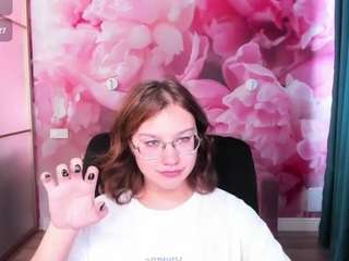 AngelinaLow