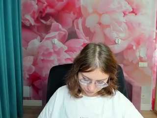 AngelinaLow