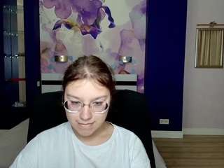 AngelinaLow