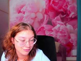 AngelinaLow
