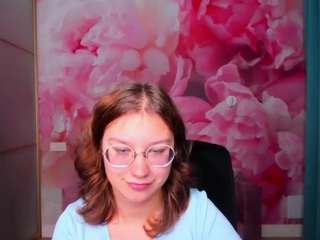 AngelinaLow