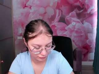 AngelinaLow