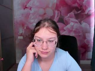 angelinalow