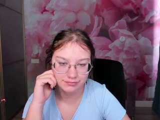 AngelinaLow
