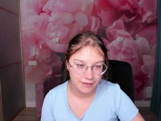angelinalow