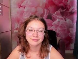 AngelinaLow