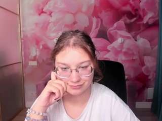 AngelinaLow