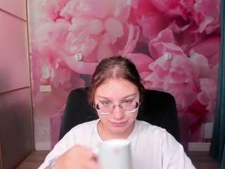 AngelinaLow
