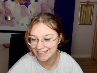 angelinalow webcam model