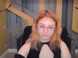 angelinalow webcam