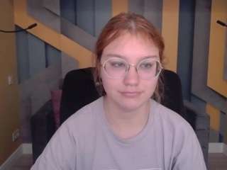 angelinalow webcam