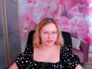 angelinalow webcam