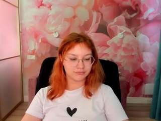angelinalow live cam profile