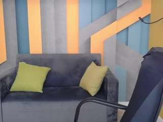 angelinalow live cam profile