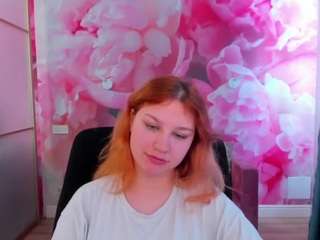 AngelinaLow