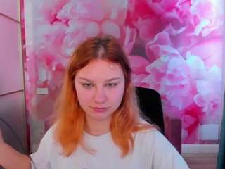 AngelinaLow