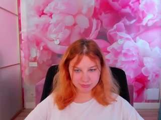 AngelinaLow