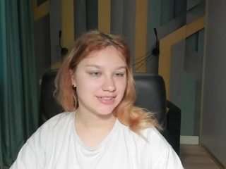AngelinaLow