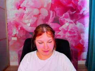 AngelinaLow