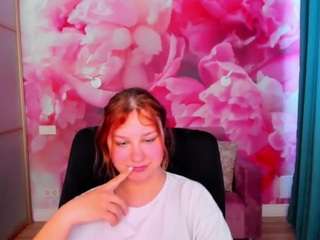 AngelinaLow