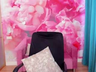 AngelinaLow