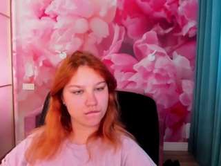 angelinalow's live room