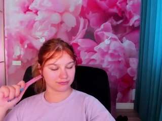 AngelinaLow