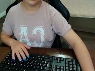 angelinalow