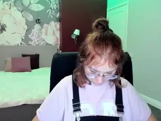AngelinaLow's Live Sex Cam Show