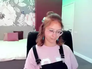 AngelinaLow's Live Sex Cam Show